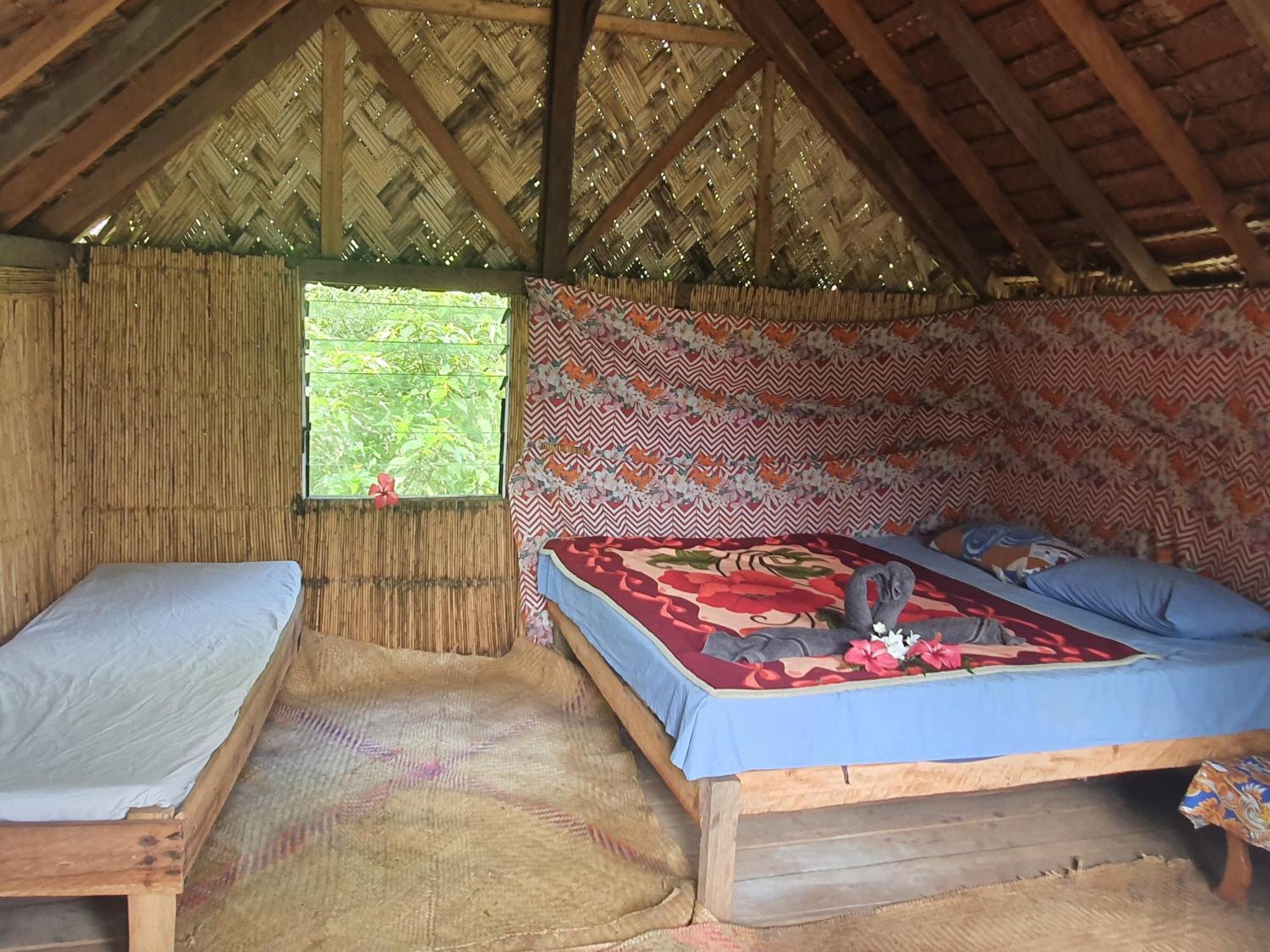 Island Paradise Bungalows Lenkuru Eksteriør bilde